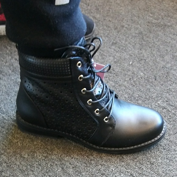 Women's Black Ankle Boots Lace Up Faux Leather - Picture 6 of 7